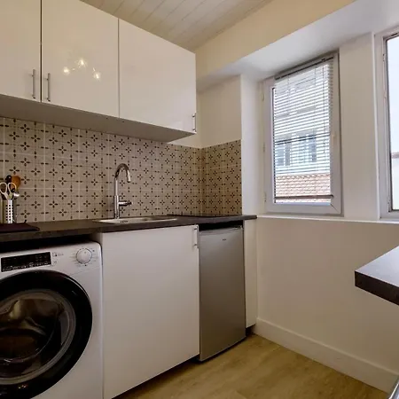 Apartment Honore Ferrandiere *